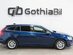 Blå Begagnad 2014 Volvo V60 Ocean Race Kombi | 109 900 kr (Marknadspris)