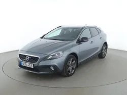 Grå Begagnad 2016 Volvo V40 CC Momentum Kombi | 193 000 kr (Marknadspris)