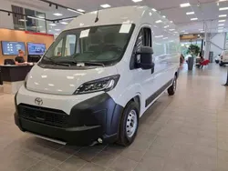 Vit Ny 2024 Toyota Proace Van | 729 000 kr