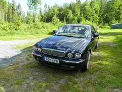 Svart Begagnad 2003 Jaguar XJ Sedan | 65 000 kr