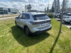 Ny 2025 VW Tiguan Life SUV | 514 900 kr (Superpris)