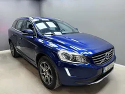 Blå Begagnad 2016 Volvo XC60 Ocean Race SUV | 159 900 kr (Marknadspris)