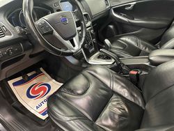 Grå Begagnad 2013 Volvo V40 Summum Kombi | 99 900 kr (Marknadspris)