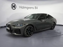 Grå Begagnad 2023 BMW i4 Comfort Edition Sedan | 619 800 kr (Marknadspris)
