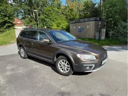Brun Begagnad 2015 Volvo XC70 Momentum SUV | 164 000 kr (Marknadspris)