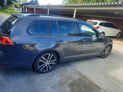 Grå Begagnad 2014 VW Golf VII Kombi | 71 000 kr (Marknadspris)