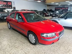 Röd Begagnad 2003 Volvo S60 Sedan | 25 900 kr (Marknadspris)