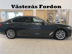 Grå Begagnad 2017 BMW 520 Sport Line Sedan | 269 900 kr (Bra pris)