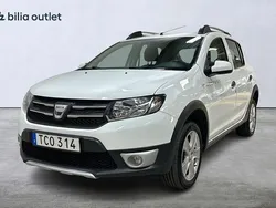 Vit Begagnad 2016 Dacia Sandero Stepway Halvkombi | 99 900 kr (Marknadspris)