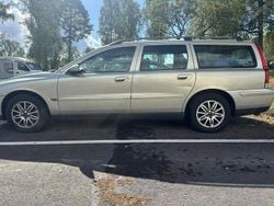 Gul Begagnad 2006 Volvo V70 Kinetic Kombi | 17 000 kr (Bra pris)
