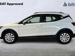 Vit Begagnad 2022 Seat Arona Style SUV | 199 900 kr (Marknadspris)