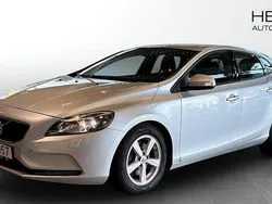 Silver Begagnad 2016 Volvo V40 Kombi | 114 900 kr (Marknadspris)