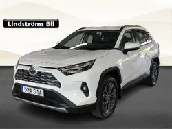Vit Begagnad 2024 Toyota RAV4 Hybrid Executive SUV | 464 000 kr (Marknadspris)