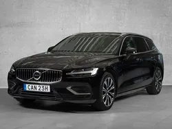 Svart Begagnad 2023 Volvo V60 Core Kombi | 389 000 kr (Marknadspris)