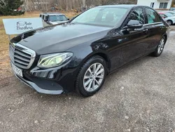 Svart Begagnad 2016 Mercedes E220 Sedan | 199 900 kr (Superpris)
