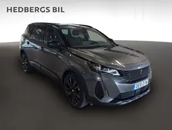 Grå Begagnad 2023 Peugeot 5008 Minibuss | 319 900 kr (Marknadspris)