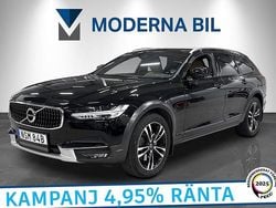 Svart Begagnad 2020 Volvo V90 CC Momentum Kombi | 289 900 kr (Marknadspris)