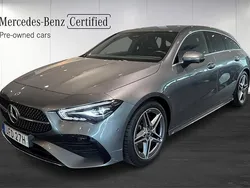 Mörkgrå Begagnad 2024 Mercedes CLA200 Shooting Brake Premium Kombi | 389 000 kr (Marknadspris)