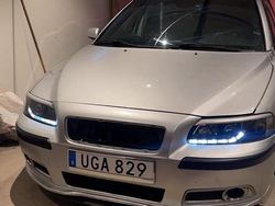 Begagnad 2004 Volvo V70 Kombi | 45 000 kr (Dyr)