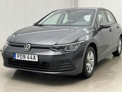 Grå Begagnad 2020 VW Golf VIII | 179 000 kr (Marknadspris)