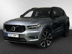 Grå Begagnad 2018 Volvo XC40 R-Design SUV | 319 900 kr (Lite dyr)
