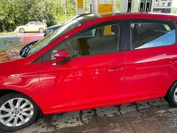 Röd Begagnad 2014 Seat Leon Style Halvkombi | 109 000 kr (Marknadspris)