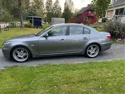 Grå Begagnad 2007 BMW 525 Sedan | 85 000 kr (Marknadspris)