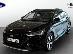 Svart (black) Begagnad 2023 Ford Focus Active Halvkombi | 199 900 kr (Superpris)