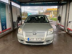 Silver Begagnad 2005 Toyota Avensis Sedan | 48 000 kr (Marknadspris)