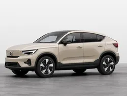 Röd Ny 2024 Volvo EC40 Core SUV | 585 900 kr (Marknadspris)