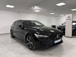 Svart Begagnad 2023 Volvo V60 R-Design Kombi | 409 900 kr (Dyr)