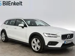 Vit Begagnad 2019 Volvo V60 CC SE Kombi | 224 800 kr (Marknadspris)