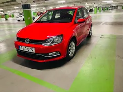 Röd Begagnad 2015 VW Polo Halvkombi | 61 000 kr (Marknadspris)
