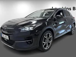 Svart (svart pearl metallic) Begagnad 2022 Kia XCeed Advance SUV | 249 300 kr (Bra pris)