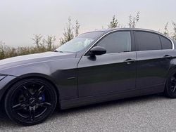 Grå Begagnad 2005 BMW 325 Advantage Sedan | 54 000 kr (Marknadspris)