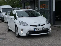 Vit Begagnad 2012 Toyota Prius Plug-in Hybrid Halvkombi | 119 900 kr (Marknadspris)