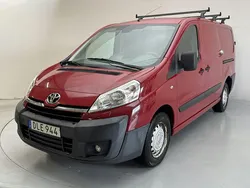 Röd Begagnad 2014 Toyota Proace Van | 75 000 kr