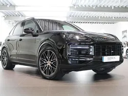 Svart Begagnad 2024 Porsche Cayenne SUV | 1 215 000 kr (Superpris)