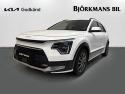 Vit Begagnad 2024 Kia Niro Advance SUV | 349 900 kr (Marknadspris)