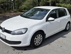 Vit Begagnad 2012 VW Golf VII Halvkombi | 55 000 kr (Superpris)