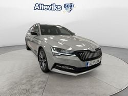 Grå Begagnad 2021 Skoda Superb Kombi | 289 900 kr (Marknadspris)