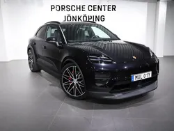 Svart (black) Ny 2025 Porsche Macan SUV | 1 271 500 kr (Superpris)