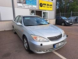 Silver Begagnad 2004 Toyota Camry Sedan | 29 800 kr (Bra pris)