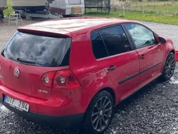 Röd Begagnad 2004 VW Golf IV Halvkombi | 34 900 kr (Lite dyr)