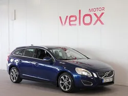 Blå Begagnad 2011 Volvo V60 Momentum Kombi | 84 900 kr (Marknadspris)