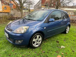 Blå Begagnad 2007 Ford Fiesta Halvkombi | 34 500 kr (Lite dyr)