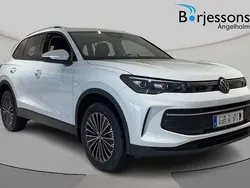 Ny 2025 VW Tiguan SUV | 399 200 kr (Marknadspris)
