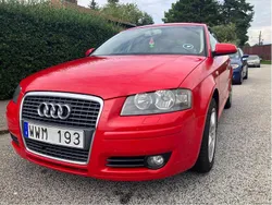 Röd Begagnad 2005 Audi A3 Sportback Attraction Halvkombi | 28 000 kr (Marknadspris)