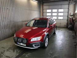 Röd Begagnad 2011 Volvo XC70 Summum SUV | 112 000 kr (Marknadspris)