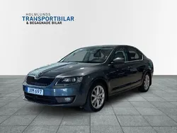 Grå Begagnad 2015 Skoda Octavia Halvkombi | 129 900 kr (Marknadspris)